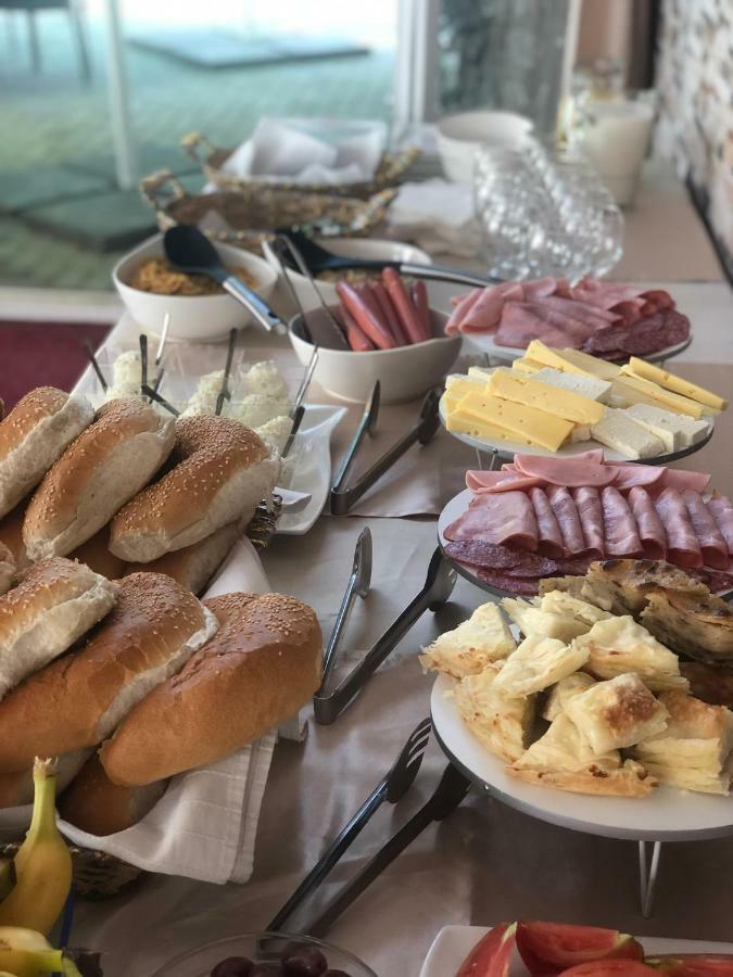 Komplex Prague Gorno Lakocerej Dış mekan fotoğraf